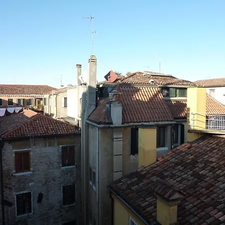 Casa Corte Delle Ancore 公寓